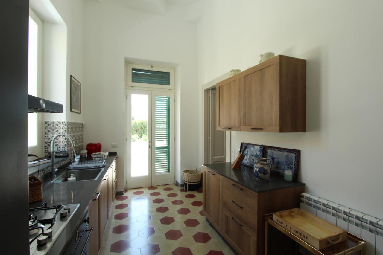 La Casa Bianca Villa Lipari  Exteriör bild